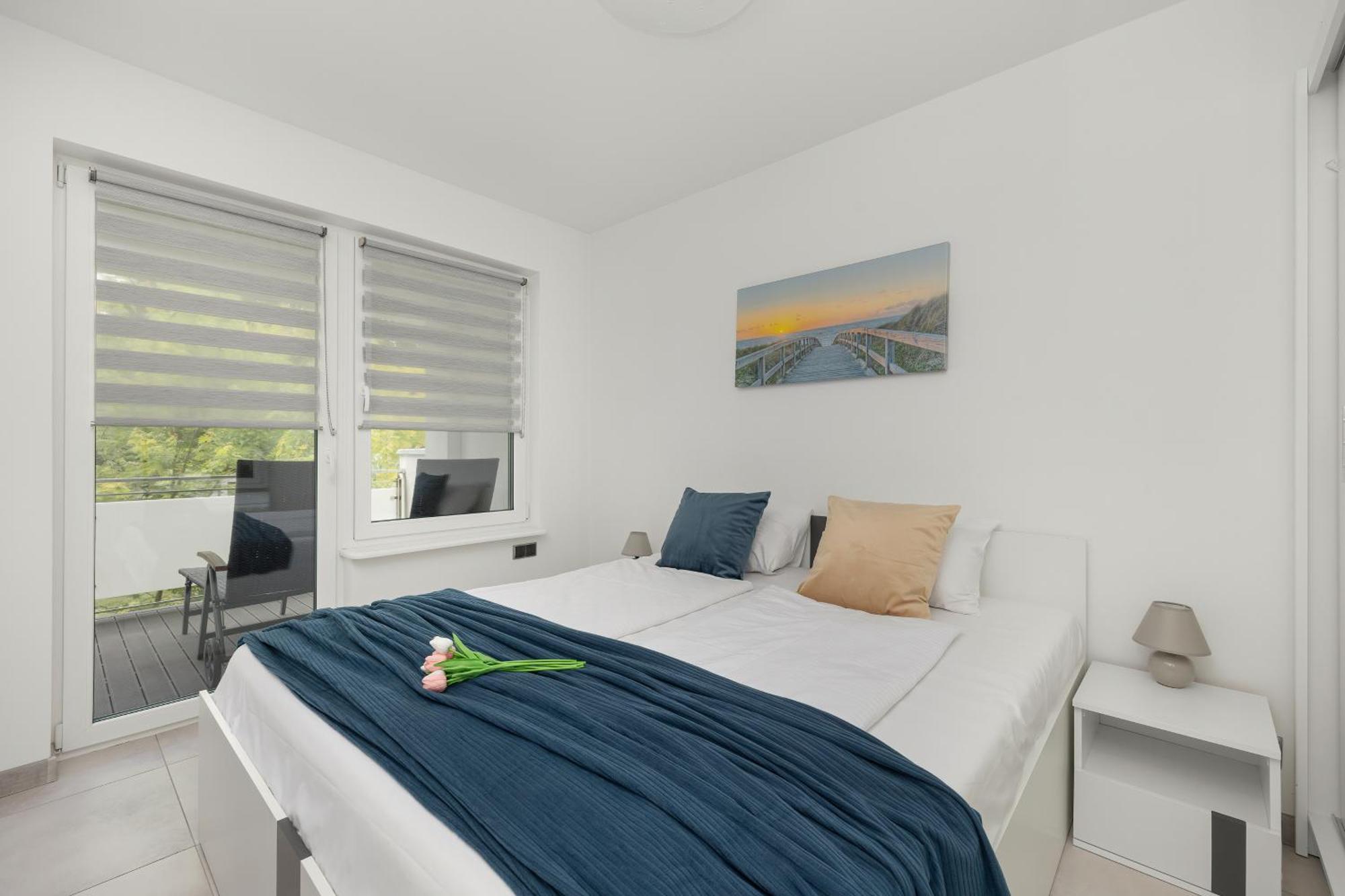 Family Herberta With Terrace And Parking By Rent Like